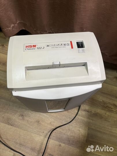 Уничтожитель бумаг HSM classic 102.2