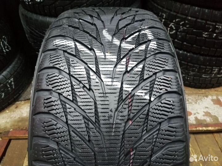 Nokian Tyres Hakkapeliitta R2 245/35 R19 93R