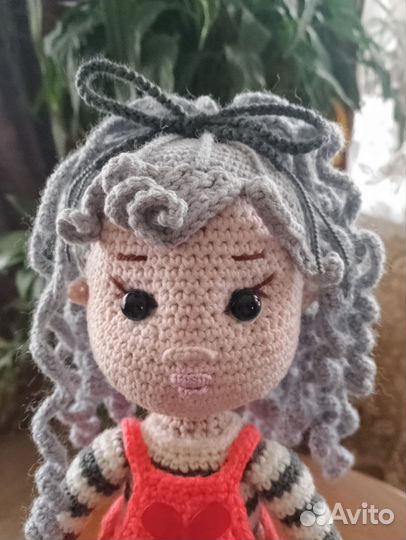 Вязаная кукла ручной работы. Подарок девочке