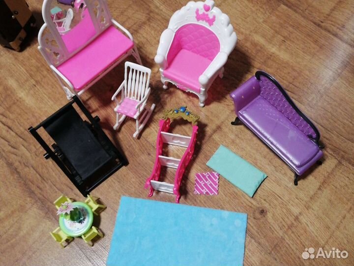 Большой набор мебели