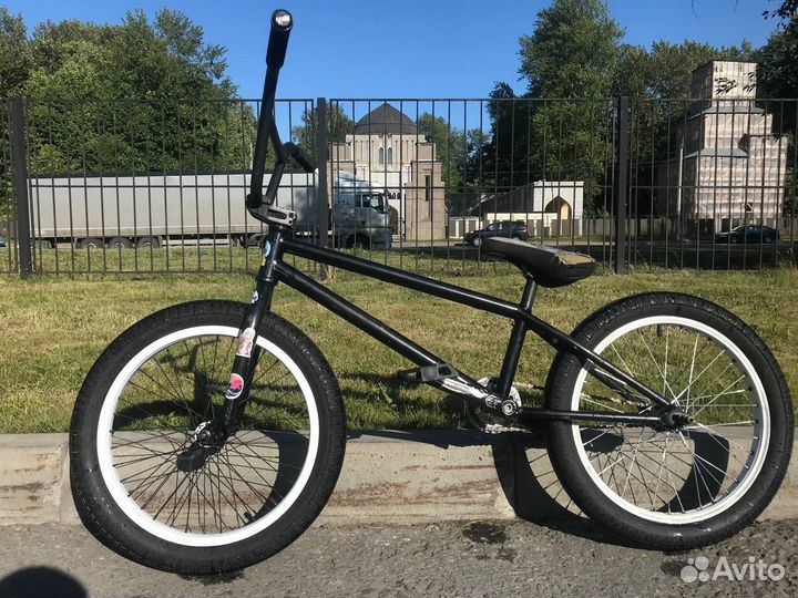 Трюковой велосипед bmx