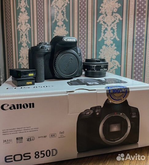 Продам фотоаппарат Canon 850D