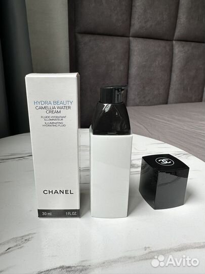 Крем Chanel для лица с камелией