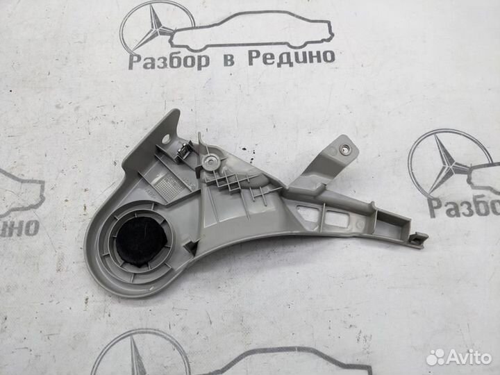 Накладка сидения w220 S-class 113.966 19.05.2005