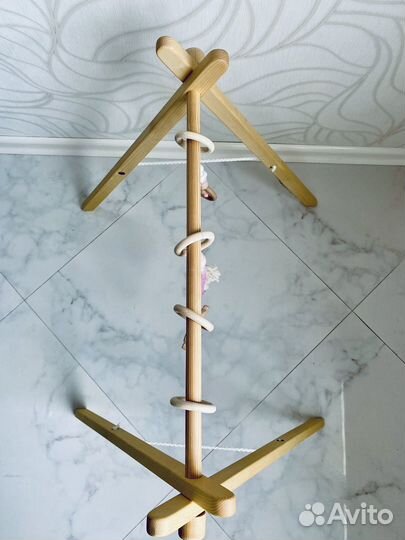 Развивающий треугольник Монтессори с подвесами