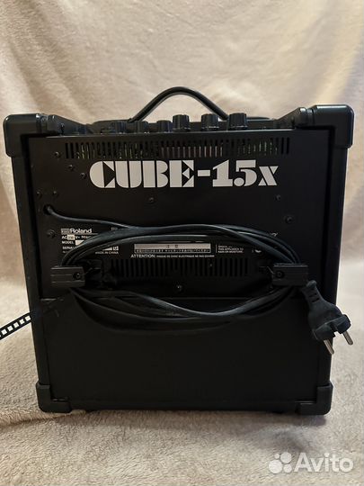 Гитарный комбоусилитель Roland cube 15x