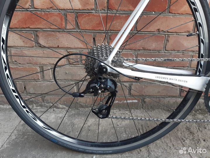 Шоссейный Карбоновый Велосипед cervelo R3