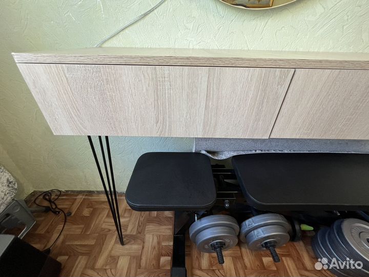 Подвесная консоль, стол-консоль