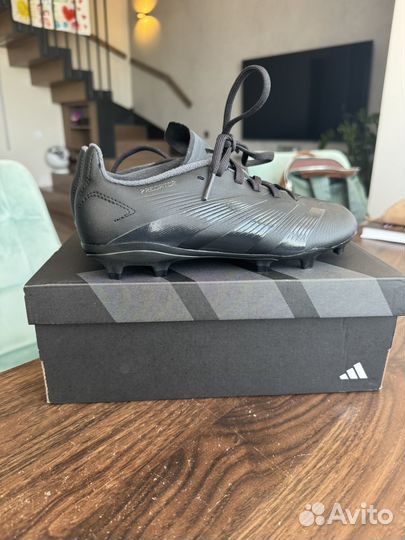 Футбольные бутсы adidas Predator 35 размер