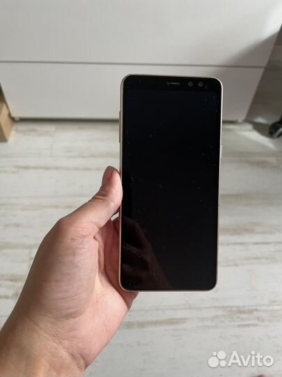 Телефон Samsung