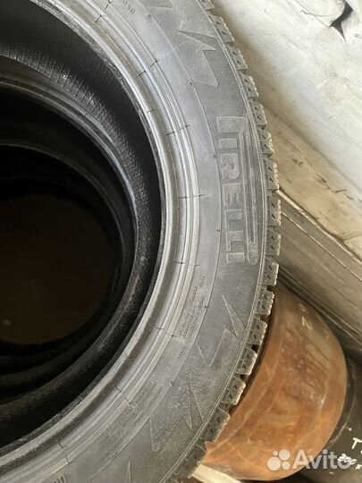 Pirelli Ice Zero 205/55 R16