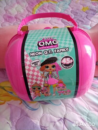 Чемодан LOL OMG Family Neon Q.T