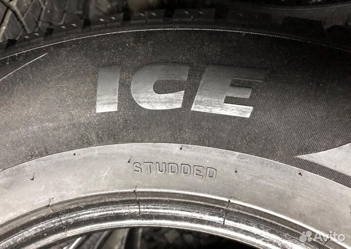Formula Ice 215/70 R16