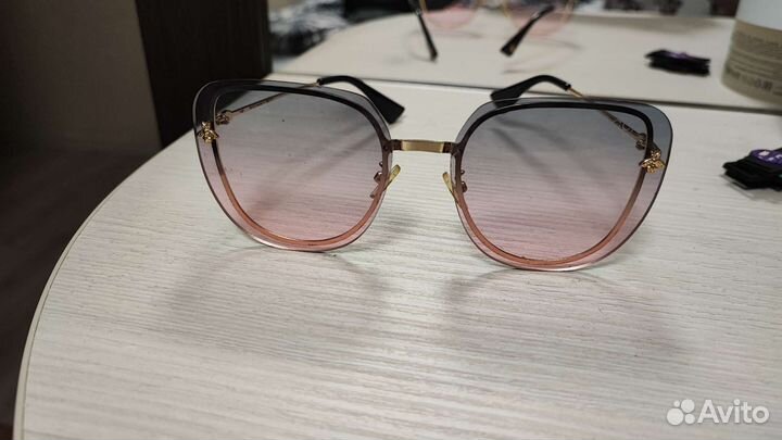 Солнцезащитные очки