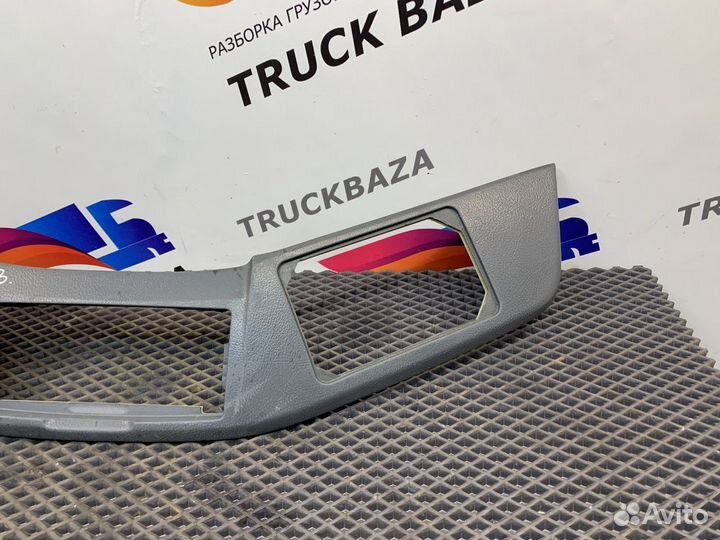 Накладка на торпедо Mercedes-Benz Actros