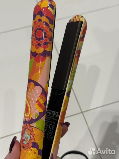 Выпрямитель для волос amika