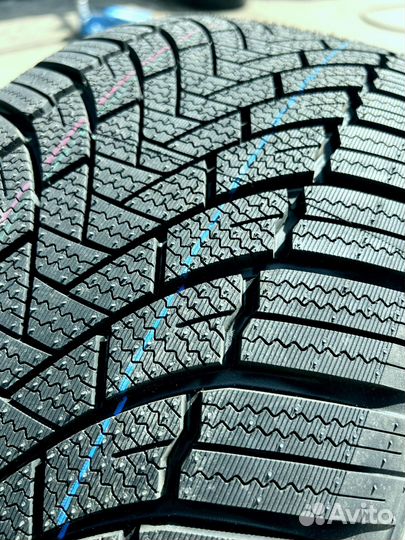 iLink SnowGripper I 255/35 R20 134U