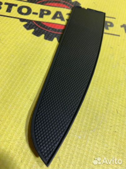 Накладка внутренней ручки двери задняя правая Kia
