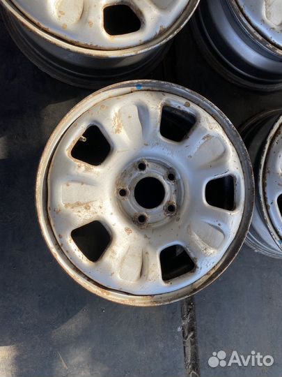 Диски Duster R16