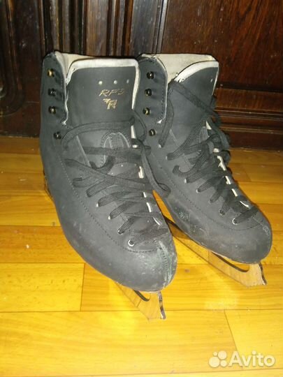 Фигурные коньки risport rf3 pro
