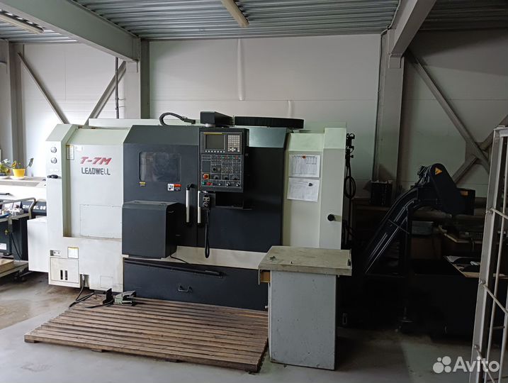 Цех металлообработки с оборудованием