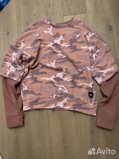 Свитшот sixth june