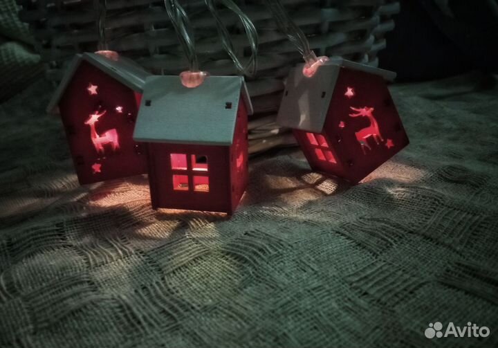 Новая гирлянда домики дерево красные 1.8 м
