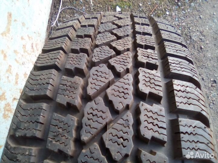 Cooper Weather-Master XGR 205/65 R15