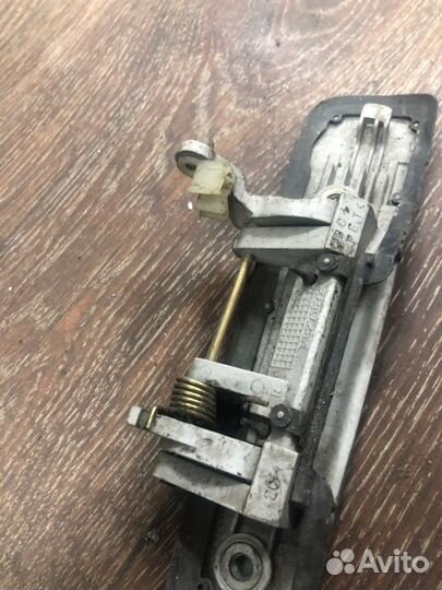 Ручка двери внешняя задняя правая Mitsubishi