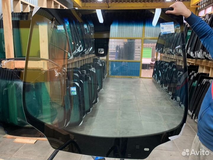 Лобовое стекло Пежо 308 408 307 3008 206 207 406