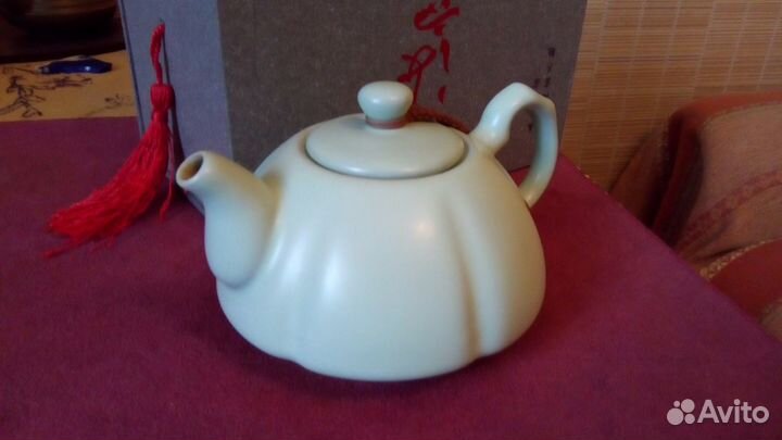 Заварочный чайник из селадона
