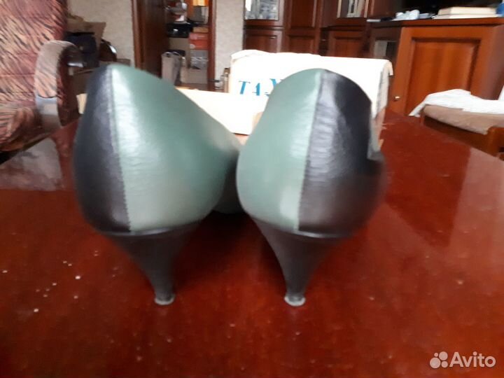 Туфли женские лодочки, р.38,5, натуральная кожа