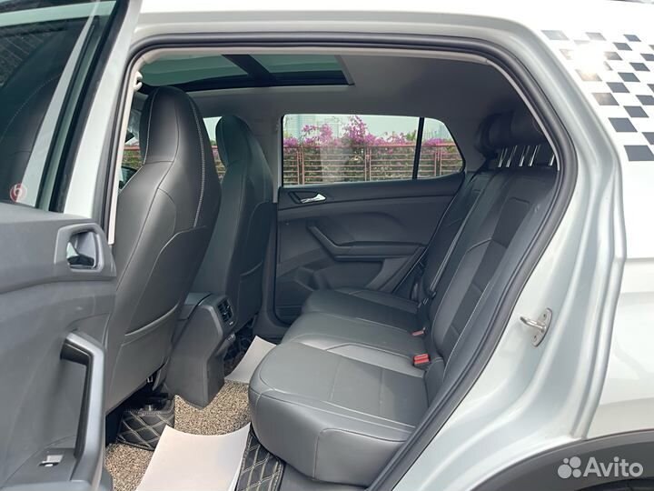 Volkswagen T-Cross 1.0 AMT, 2020, 38 000 км