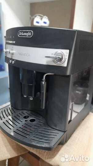 Кофемашина DeLonghi Magnifica