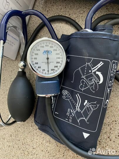 Тонометр механический