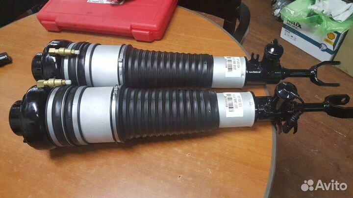 Пневмо стойка Audi Allroad A6 C6 передняя ориг