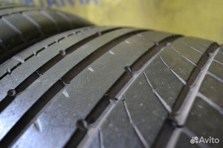 Corsa 2233 235/35 R19