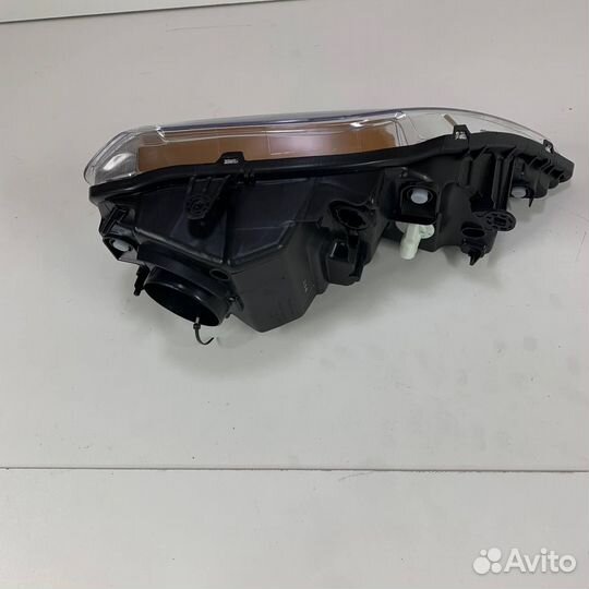 Фара левая Renault Logan