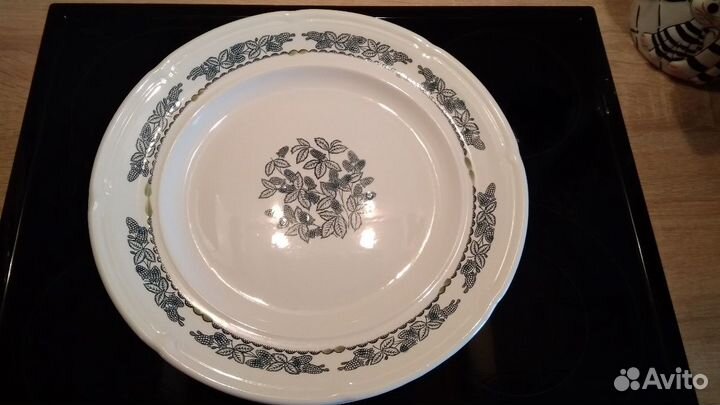 Блюдо большое зик Конаково и другая посуда