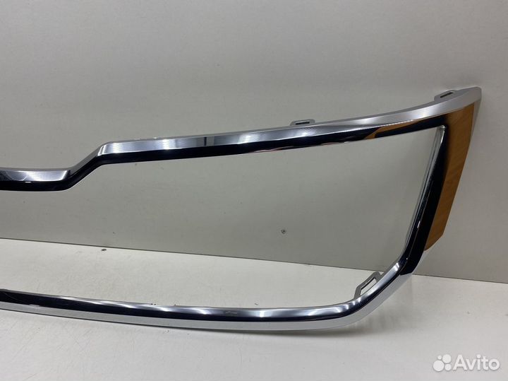 Молдинг решётки радиатора Skoda Kodiaq 2017+