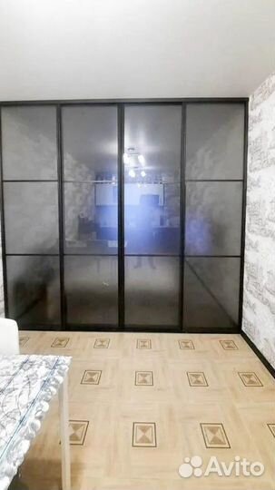 Стеклянная перегородка