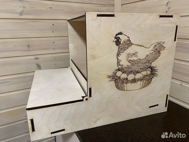 Гнездо с яйцесборником для кур несушек