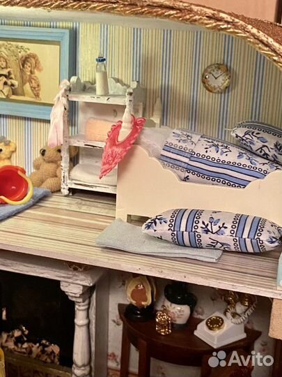 Кукольный домик чемоданчик Двухэтажный