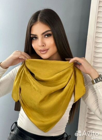 Платок LV Горчица Шелковый Однотонный Новый