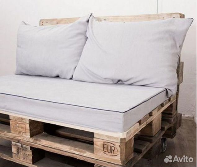 Лавочка из поддонов