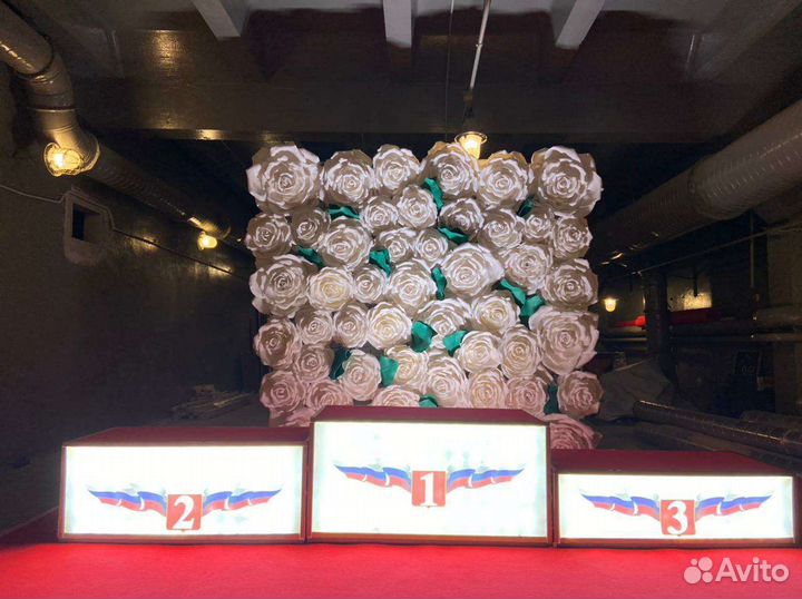 Аренда пьедистала почёта, награждения