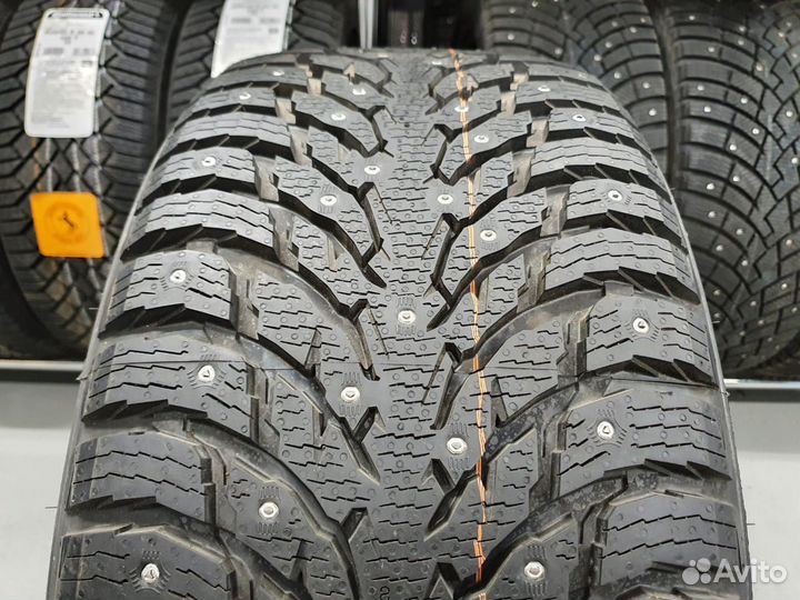 Nokian Tyres Hakkapeliitta 9 215/55 R17