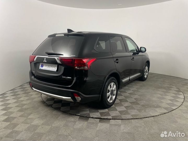 Mitsubishi Outlander 2.0 CVT, 2017, 71 915 км