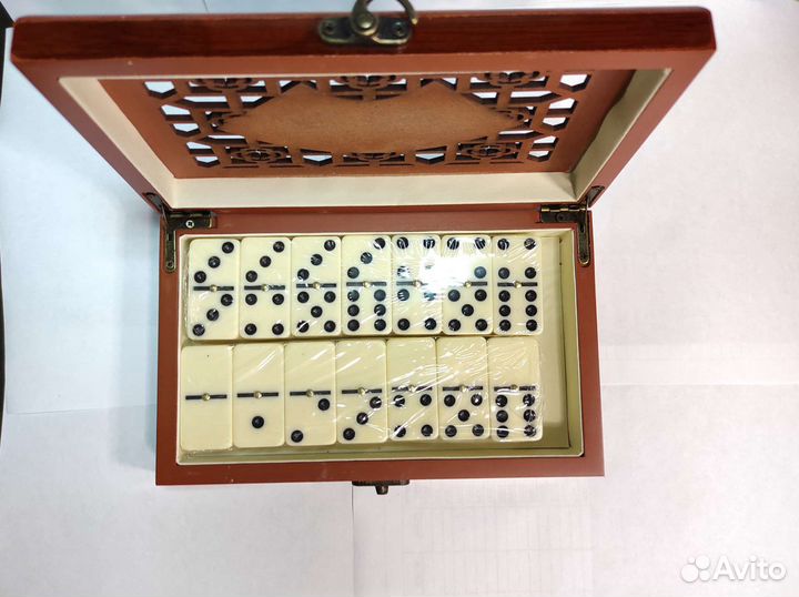 Домино настольное