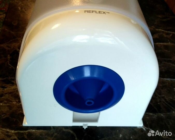 Диспенсер для полотенец c цв Tork Reflex